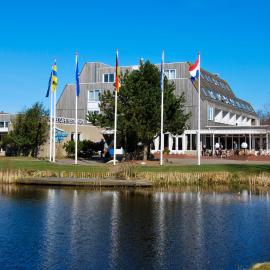 Fletcher Hotel-Restaurant Amelander Kaap，位于霍勒姆的酒店