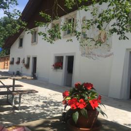 Auberge de la Bouege，位于Le Noirmont的酒店