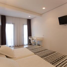 Hotel Bahía，位于拉萨维纳的酒店