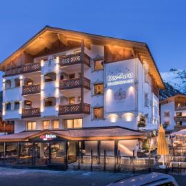 Hotel des Alpes，位于萨姆瑙恩的酒店