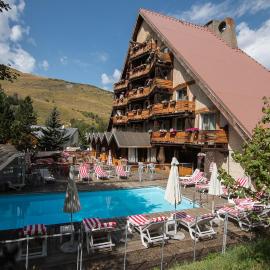 Hotel Adret