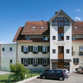 Hotel Gasthaus Krone，位于博登斯边的伊门施塔特的酒店