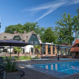 Huize Hölterhof Wellness Hotel Restaurant，位于恩斯赫德的酒店