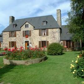 Logis Hôtel Restaurant Manoir De L'Acherie,位于圣塞西尔的酒店