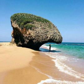Walk to the Beach 2Min, Cozy, Boutique, Pool, Palmeras Del Mar Isabela，位于伊莎贝拉的酒店