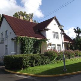 Kalna Ligzda，位于斯米尔泰内的酒店