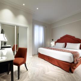Eurostars Regina,位于塞维利亚的酒店