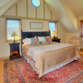The Eagle Harbor Inn，位于Winslow的酒店