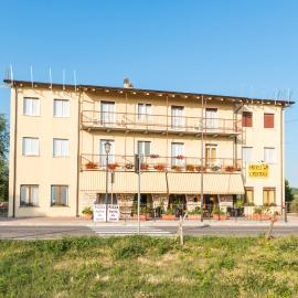 Hotel Cristina,位于San Rocco di Piegara的酒店
