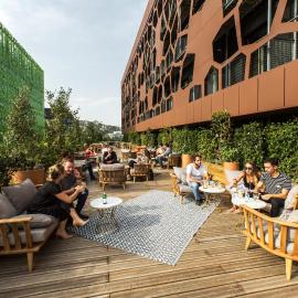 MOB HOTEL Lyon Confluence,位于里昂的酒店