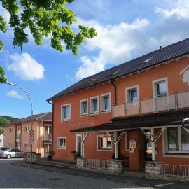 Hotel An der Eiche，位于库姆巴赫的酒店
