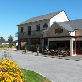 HOTEL RESTAURANT La CREPERIE Du CHATEAU，位于克朗的酒店