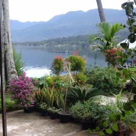 Beach Guest House，位于Maninjau的酒店