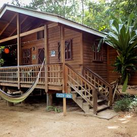 Blue Island Divers Casita Azul，位于桑迪湾的酒店