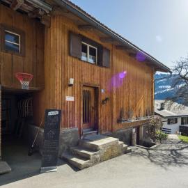 Gästehaus Alpina in Fanas，位于Fanas的酒店