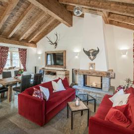 Hotelino Petit Chalet，位于切勒里纳的酒店