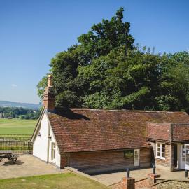 Cowdray Lodge B&B rooms，位于米德赫斯特的酒店