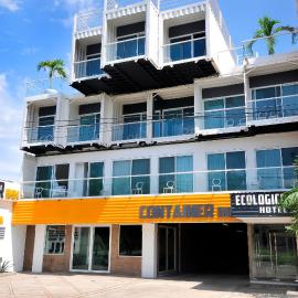 Container Inn Hotel Aeropuerto,位于巴亚尔塔港的酒店