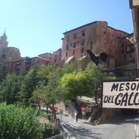 Hotel Mesón del Gallo，位于阿尔巴拉辛的酒店