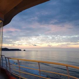 Apartamento en Atacames con vista al mar，位于阿塔卡梅斯的酒店