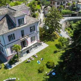 Wild Valley Hostel - Villa Edera，位于Auressio的酒店