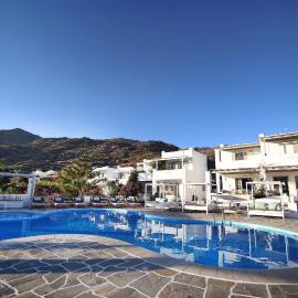 Island House Hotel，位于迈洛波塔斯的酒店