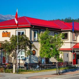Jasper Downtown Hostel，位于贾斯珀的酒店