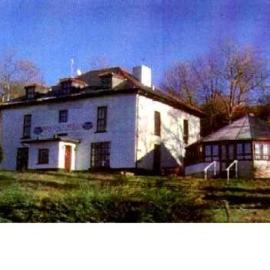Rhymney House hotel，位于卡菲利的酒店