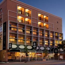 Adelaide Riviera Hotel，位于阿德莱德的酒店