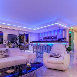 Pearl Bay Hotel Apartments，位于弗隆塔多斯的酒店