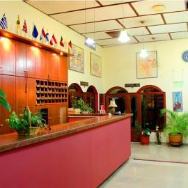 Hotel Oscar，位于伊古迈尼察的酒店