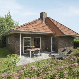 Center Parcs Nordseeküste Bremerhaven，位于托斯恩斯的酒店