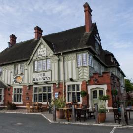 The Railway by Innkeeper's Collection，位于Hornchurch的酒店
