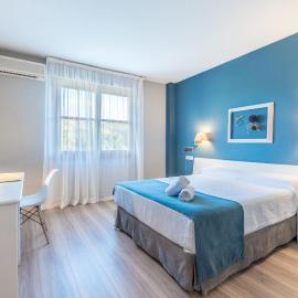 Hotel Jakue，位于蓬特拉雷纳的酒店