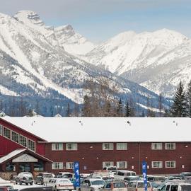 Fernie Slopeside Lodge，位于弗尼的酒店