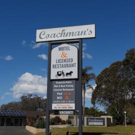 Coachman's Eden，位于伊登的酒店
