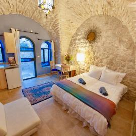 Artist Quarter Guesthouse B&B，位于萨法德的酒店