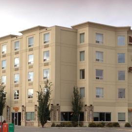 Rosslyn Inn & Suites，位于埃德蒙顿的酒店
