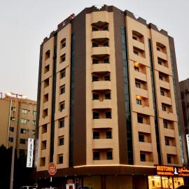 Midtown Furnished Apartments，位于阿吉曼的酒店