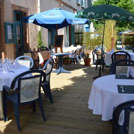 Aux Lys d'Or，位于Réalville的酒店