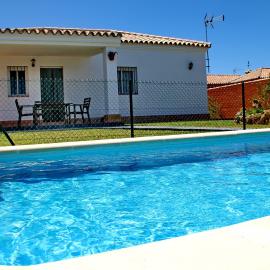 Chalet Cala de Roche，位于罗切的酒店
