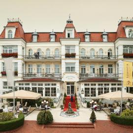 SEETELHOTEL Villa Esplanade mit Aurora die zwei Villen als Rückzugsorte mit Stil, Genuss und Geschichte，位于黑灵斯多夫的酒店