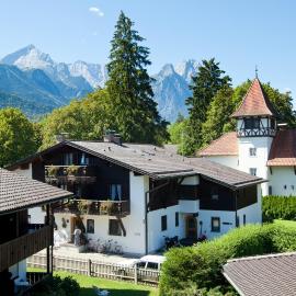 HYPERION Hotel Garmisch - Partenkirchen，位于加尔米施-帕滕基兴的酒店