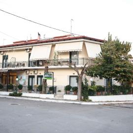 Anixis Hotel，位于卢特拉伊帕蒂斯的酒店