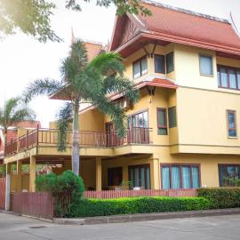 Siray Green Resort，位于普吉镇的酒店