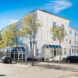 Hotel Phønix Hjørring，位于约灵的酒店