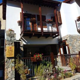 Kalopanayiotis Museum Inn，位于卡洛帕尼亚伊奥蒂斯的酒店