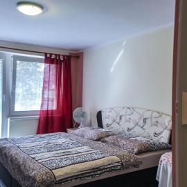 Apartmán Marta，位于Banka的酒店