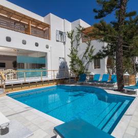 Amaryllis Hotel，位于佩里萨的酒店