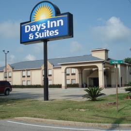 Days Inn & Suites by Wyndham Eunice，位于Eunice的酒店